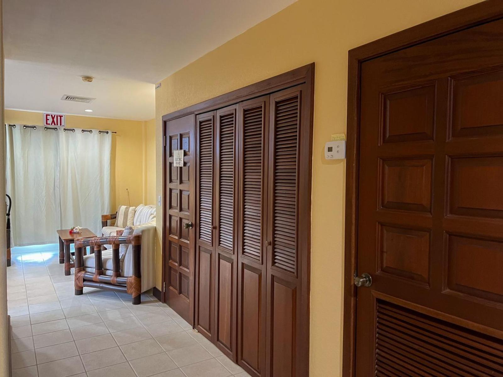 Miramar Villas Resort San Pedro  Exterior foto